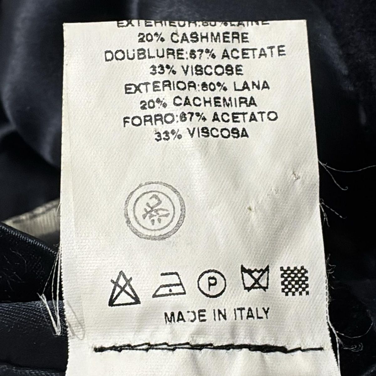 ダークネイビー