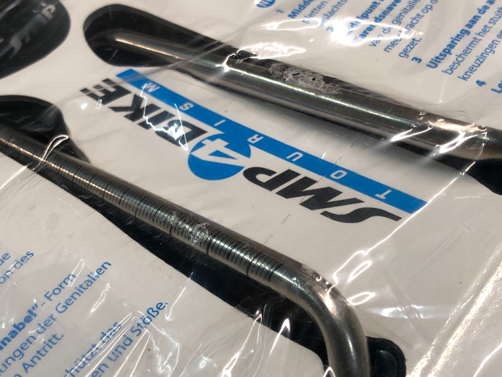 品質保証で、高速配送！ JI068 SELLE SMP ヘル HELL サドル 白 ステンレスレール 点限り