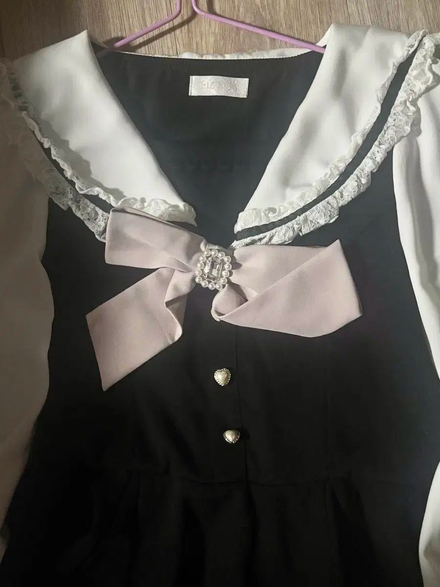 リズリサ セーラー セットアップ 黒 WWW_MAAHADDERANG_COM