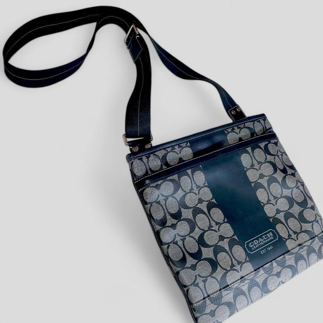 極美品 COACH コーチ ショルダーバッグ シグネチャー A4 PVC 黒 - メルカリ
