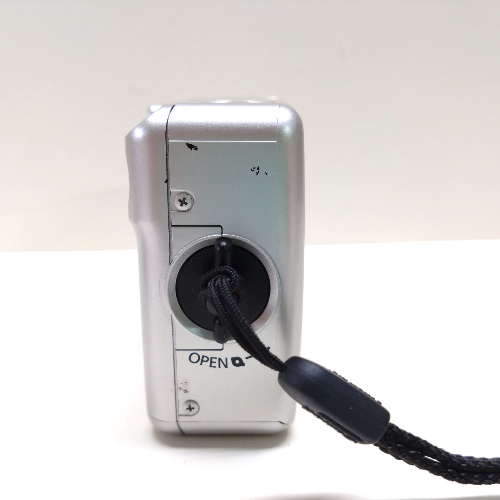 825 【動作確認済み◎】 Canon キヤノン IXY 220 フィルムカメラ