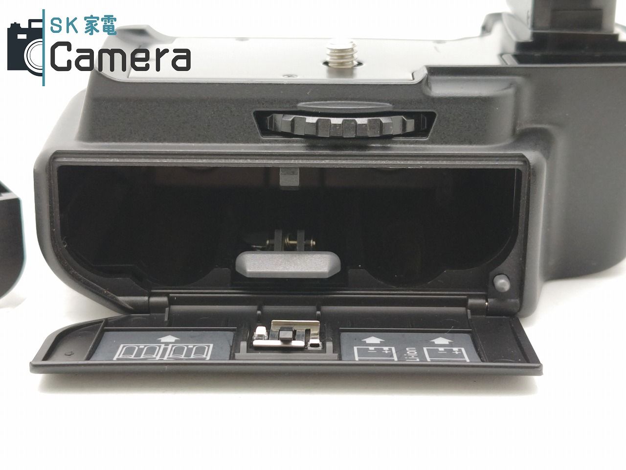 MINOLTA BP-400 バッテリグリップ DiMAGE A1 A2用 単三電池 MINOLTA BP-400 バッテリグリップ DiMAGE A1 A2用 単三電池