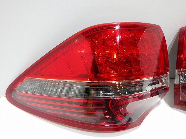 即決 クラウン 200 ファブレス LED テール 左右 難有り ファブレス