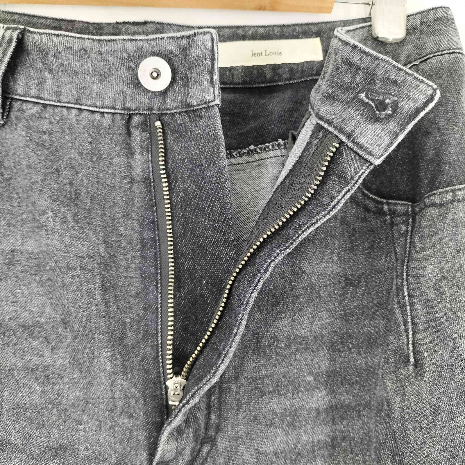 jentlouis Resin Coated Zip Line Denim