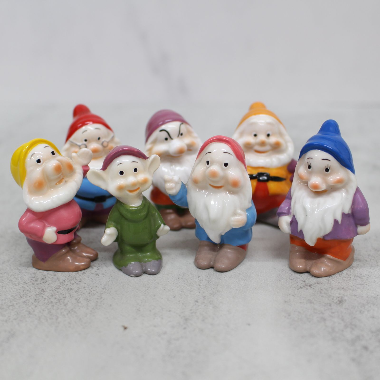 S165)【美品】白雪姫 7人の小人 陶器 人形 フィギュア 置物