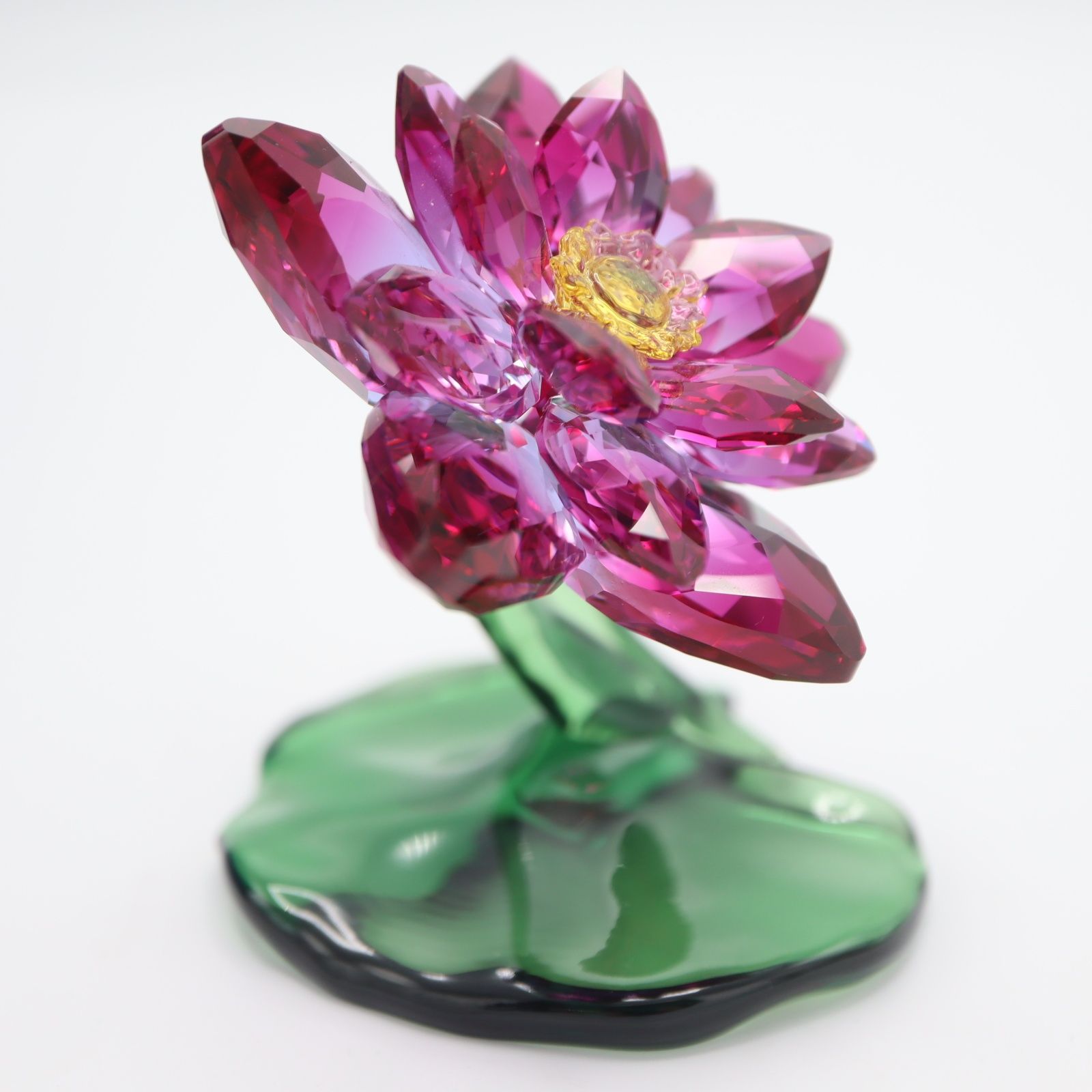 SWAROVSKI スワロフスキー ハスの華 ロータス 5275716 クリスタル お花 フラワーモチーフ 箱有 M4180 NEXPOTALLINN_EU