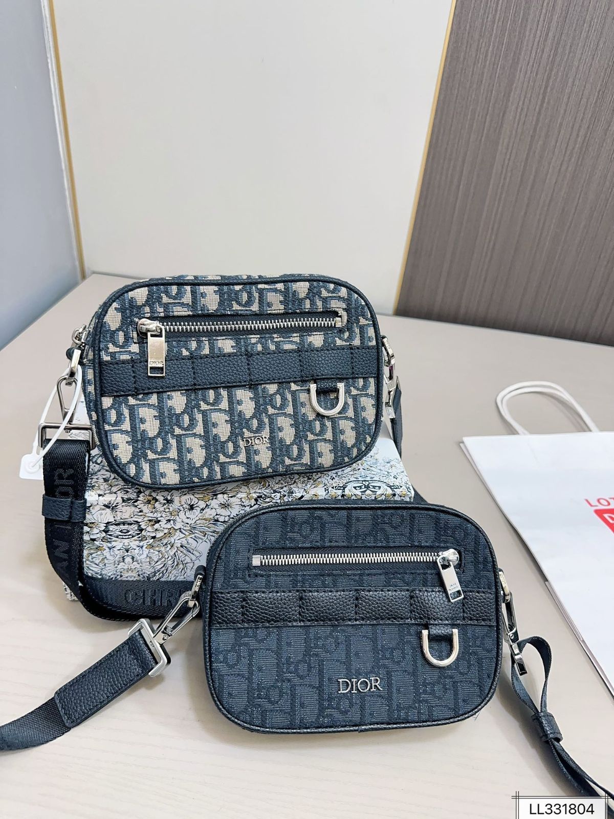 新品未使用 dior ショルダーバッグハンドバッグショルダーバッグ