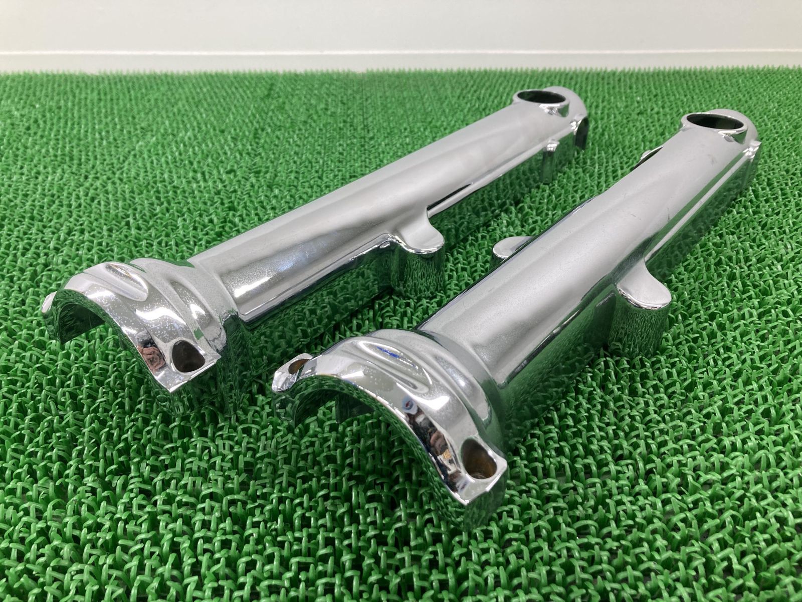 クリアキン製スポーツスター フォークスキン 左右 社外 ハーレー 04-21年 フォークカバー クローム XL883 XL1200 【中古】 95 クリアキン製スポーツスター フォークスキン 左右 社外 中古 バイク