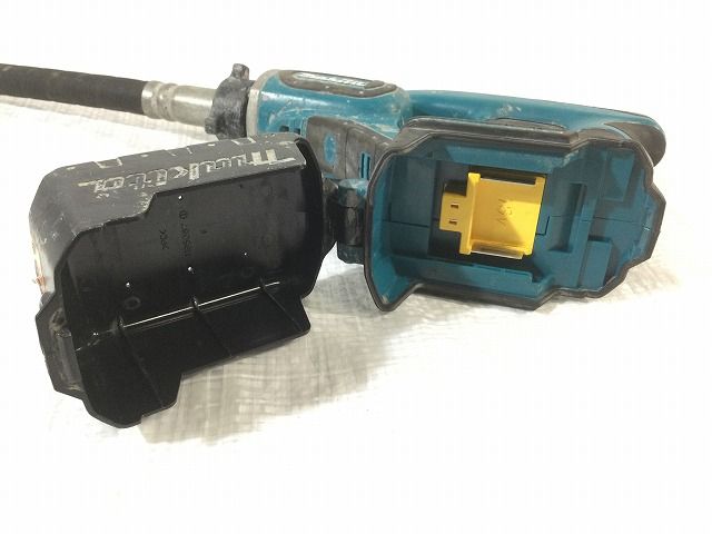 ☆中古品☆makita マキタ 18V 充電式コンクリートバイブレータ VR350D 本体のみ 電動工具 混ぜ コードレス 95645 - メルカリ