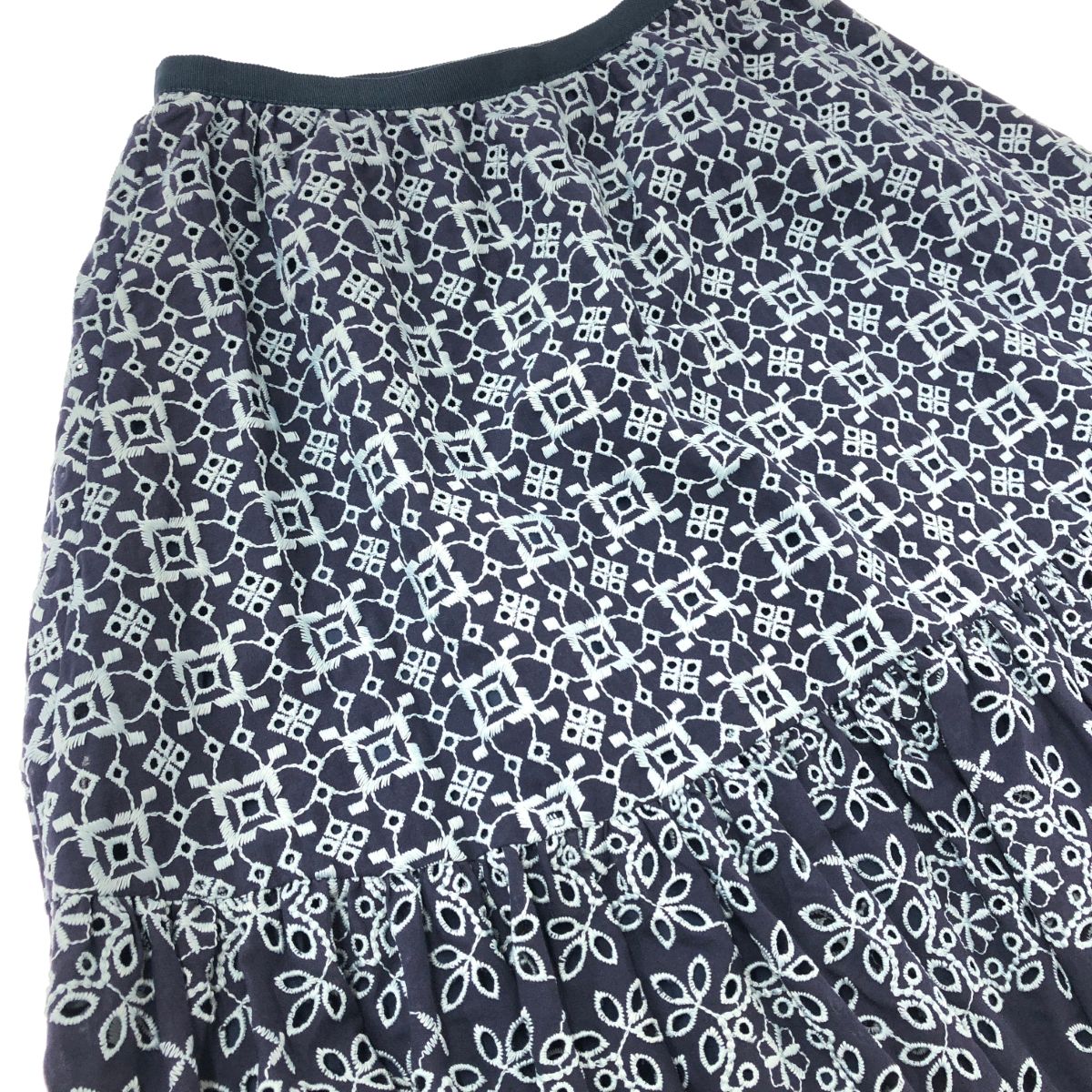 import Rossa インポートロッサ 花柄刺繍フレアスカート 大きい