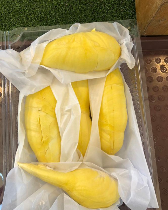 送料無料！！ タイ産　泰国新鲜榴莲 金枕榴蓮　2.8～3.0ｋｇ/玉 送料無料！！1玉 2680円 タイ産 泰国新鲜榴莲 金枕榴蓮 ドリアン