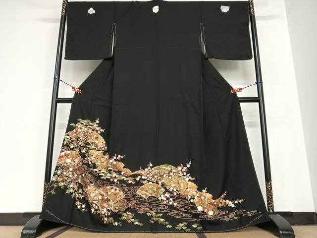 平和屋着物●豪華黒留袖 刺繍 地紙重ね梅松文 金彩 やまと誂製 正絹 ♥ AABB6400zg