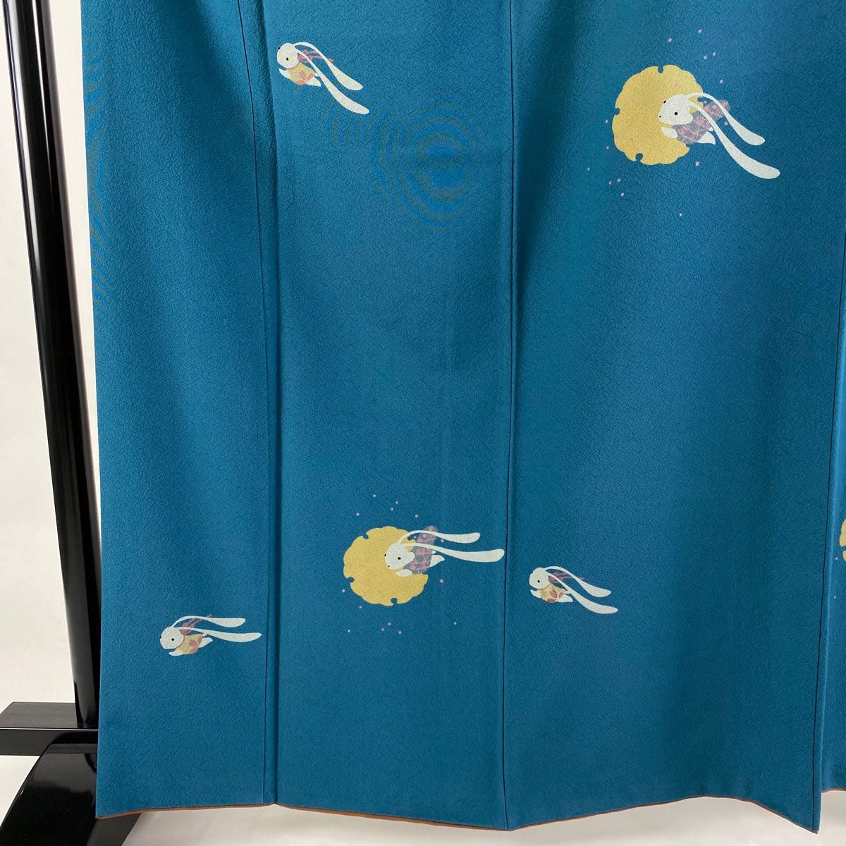 辻村ジュサブロー　うさぎ　付下げ ジュサブロー うさぎ 付下げ ジュサブロー 辻村寿三郎 落款入 付け下げ