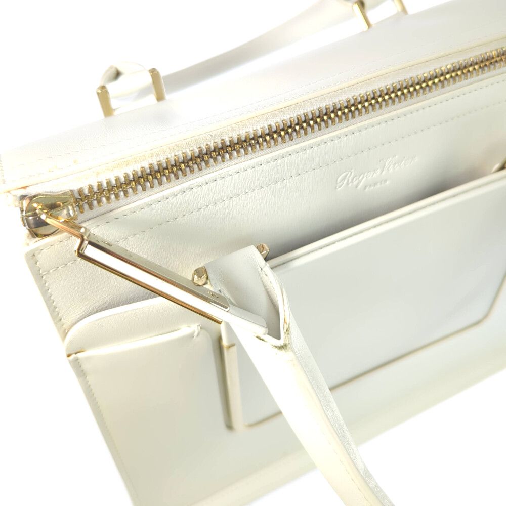 Roger Vivier ロジェヴィヴィエ 2way ハンドバッグ ショルダー ROGER VIVIER NEW ARRIVAL「ロジェ ヴィヴィエ」から新作が登場