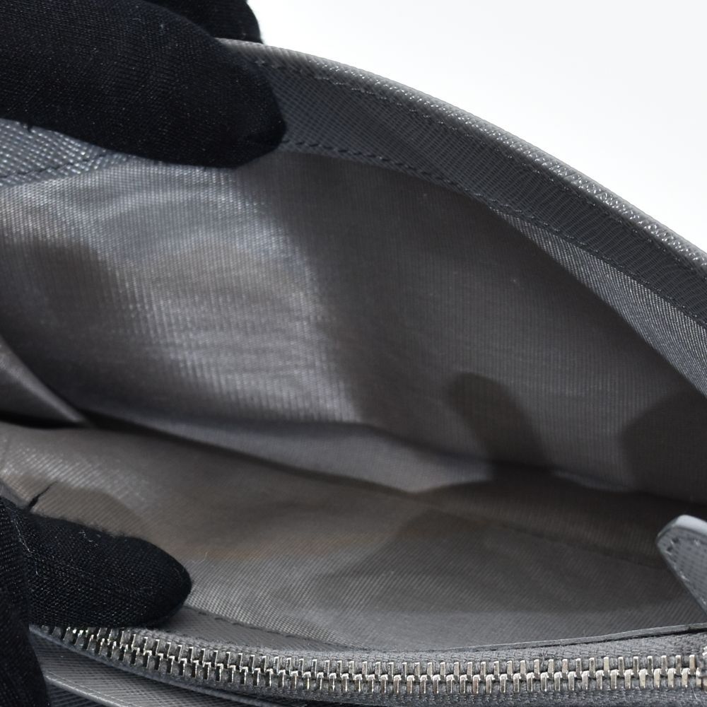 中古USED PRADA 財布 フラップ リボン サフィアーノ 7929226882