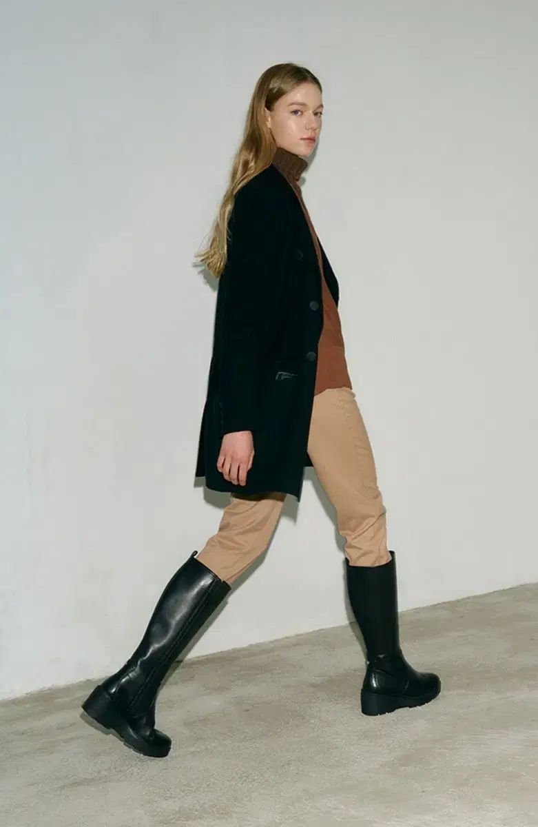 激安特価で販売中！ GEOX ジェオックス ブーツ レディース ロングブーツ 迷彩 Me ウェッジ ヒール ブラック 245 新しい