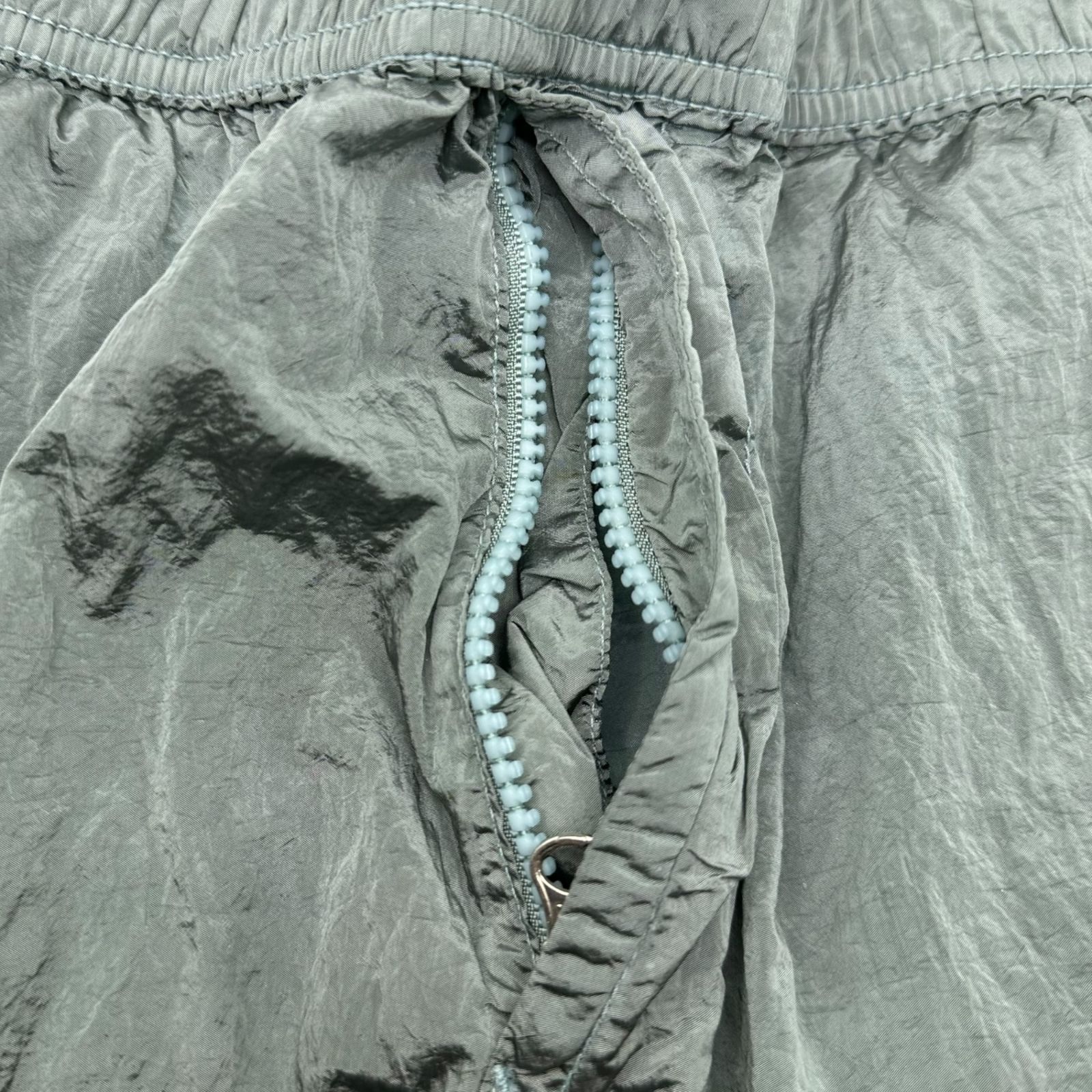 STONE ISLAND(ストーンアイランド) 23AW NYLON METAL IN ECONYLON