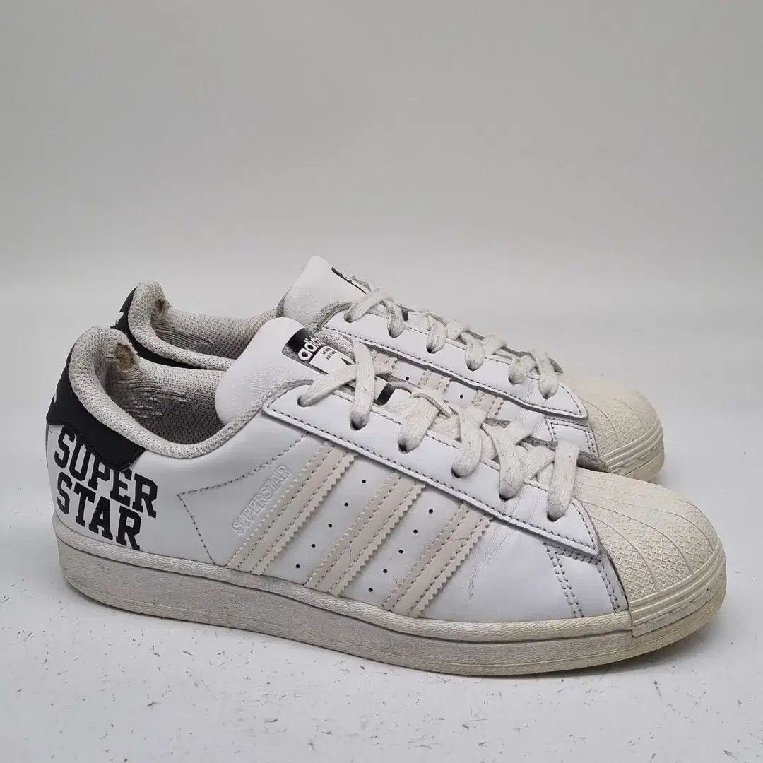 未使用　adidas アディダス　スーパースター　レディース adidas(アディダス) スーパースター レディーススニーカー 240