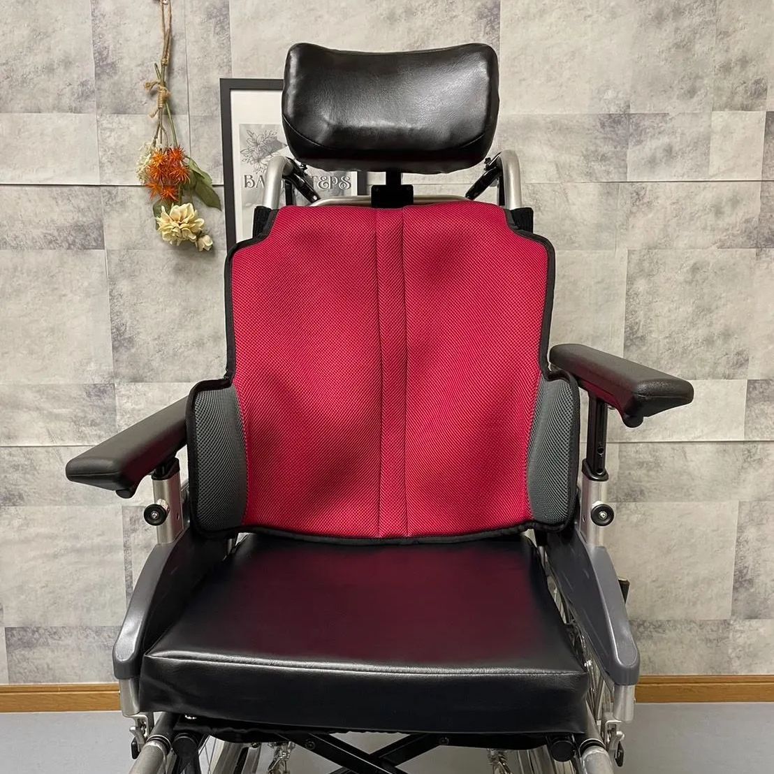 座王 NAH-F5 ティルト式 車いす 車椅子 介助式 介助型 日進医療