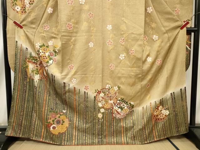 平和屋着物●豪華振袖　襲絞り　鳳凰花文　金通し地　金彩　正絹　逸品　AAAT0214zg 平和屋着物○豪華振袖 襲絞り 鳳凰花文 金通し地 金彩 正絹