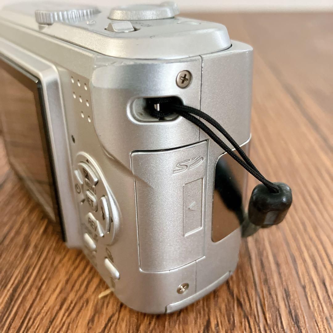 Panasonic LUMIX DMC-LZ5 デジカメ 単三電池起動 - メルカリ