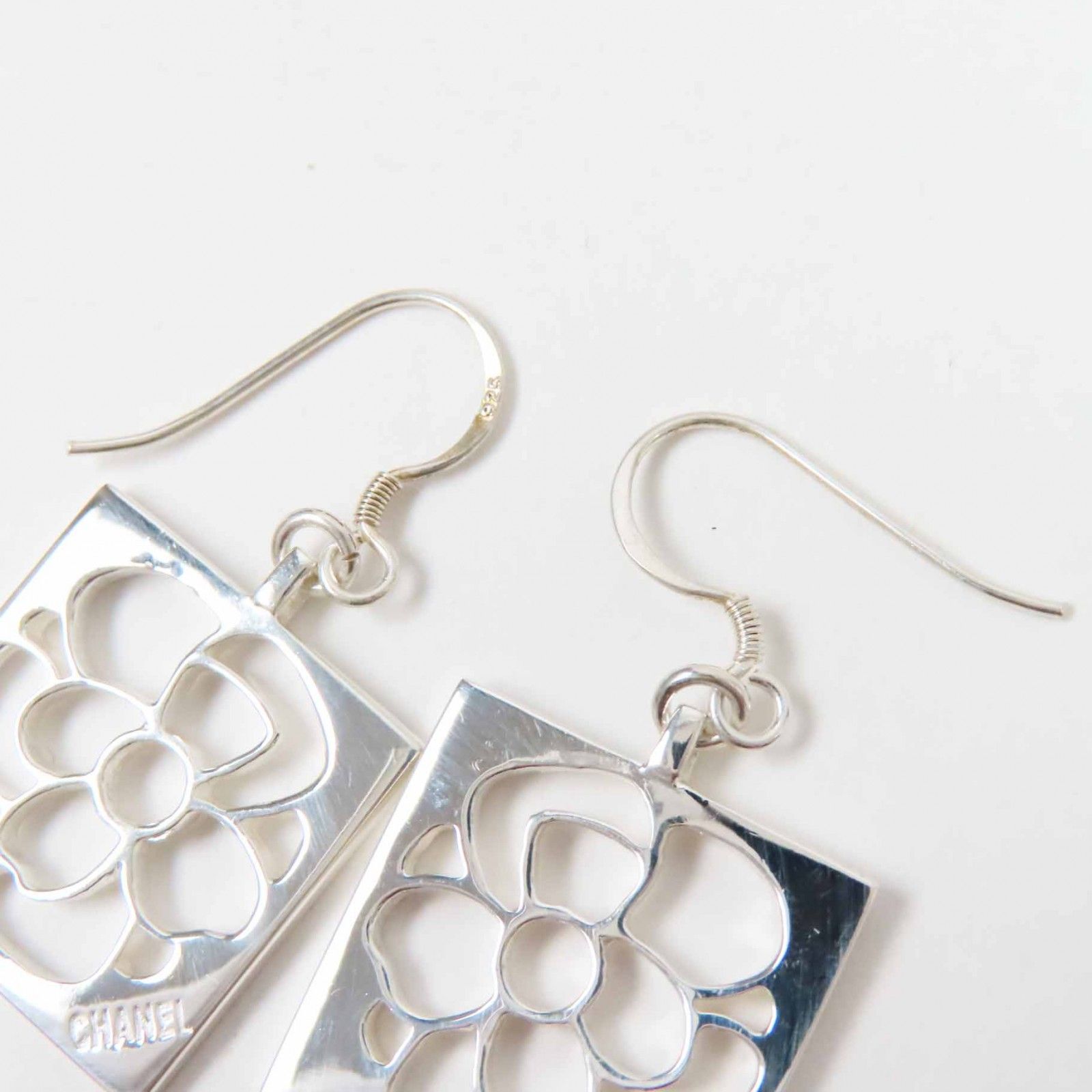 極美品◎CHANEL シャネル ヴィンテージ ロゴ カメリア プレート ピアス  