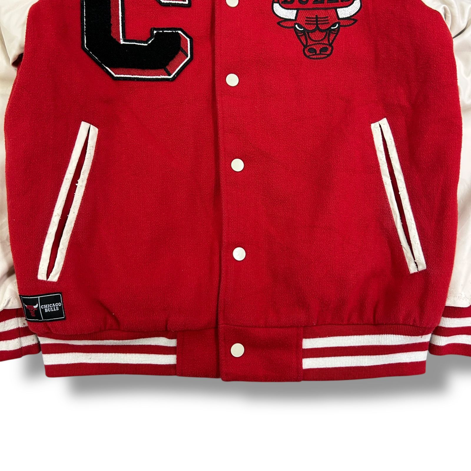CHICAGO BULLS シカゴブルズ NBA 公式ライセンス 中綿キルティング