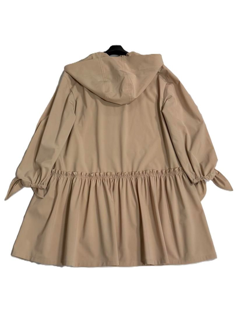 【極美品】FOXEYフォクシーニューヨーク ウォータープルーフレイニー