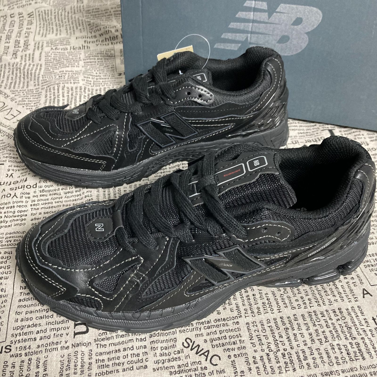 新品 限定価格NEW BALANCE ニューバランス 1906（New Balance M1906DF ニューバランス） - メルカリ