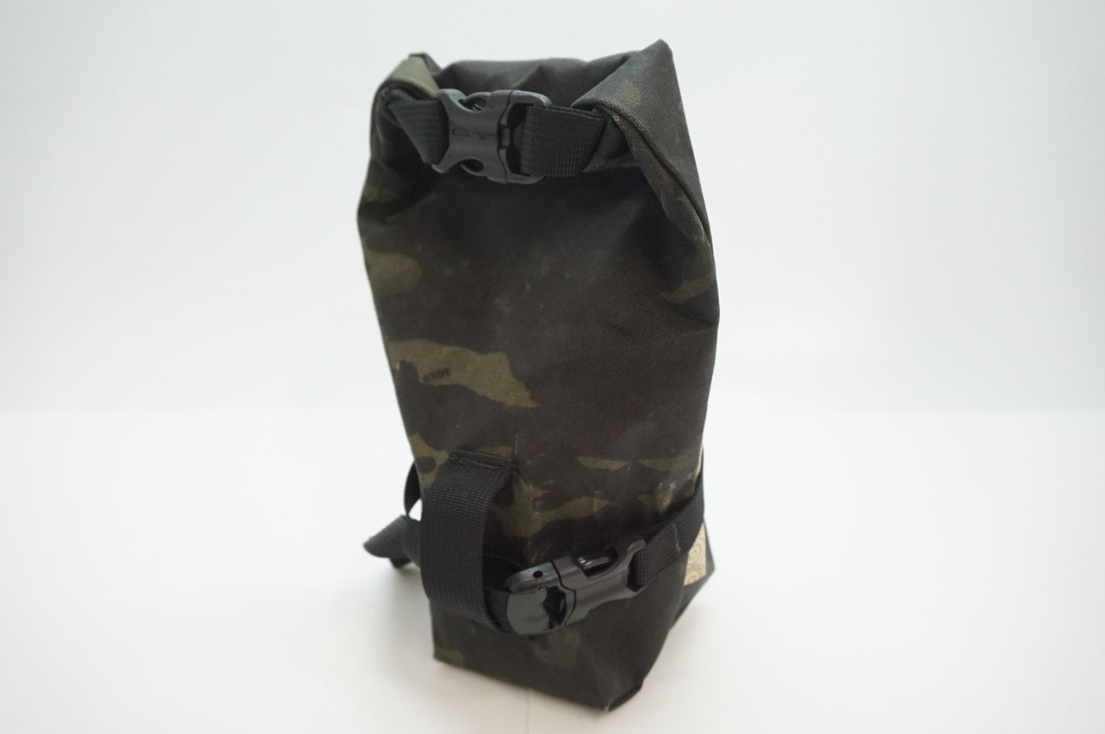 OUTER SHELL 「アウターシェル」 Rolltop Saddlebag サドル