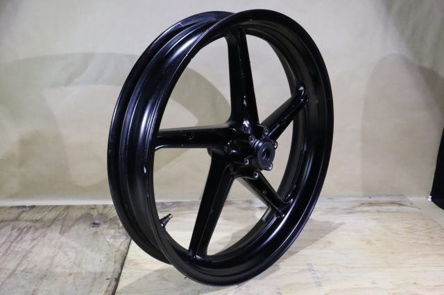 フロントホイール