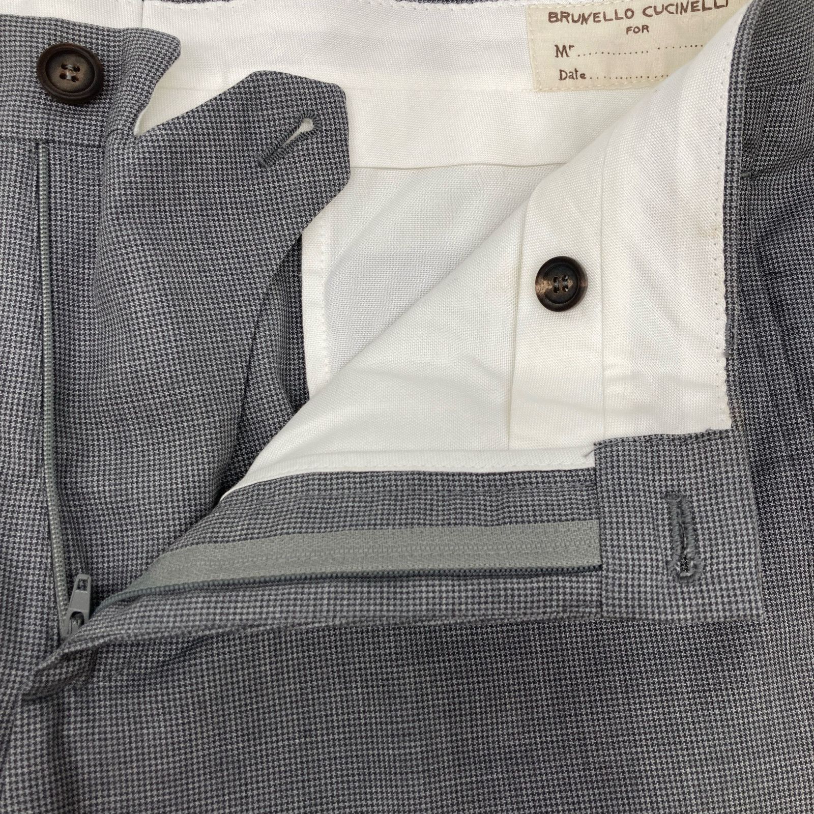 BRUNELLO CUCINELLI ブルネロクチネリ グレー センタープレス