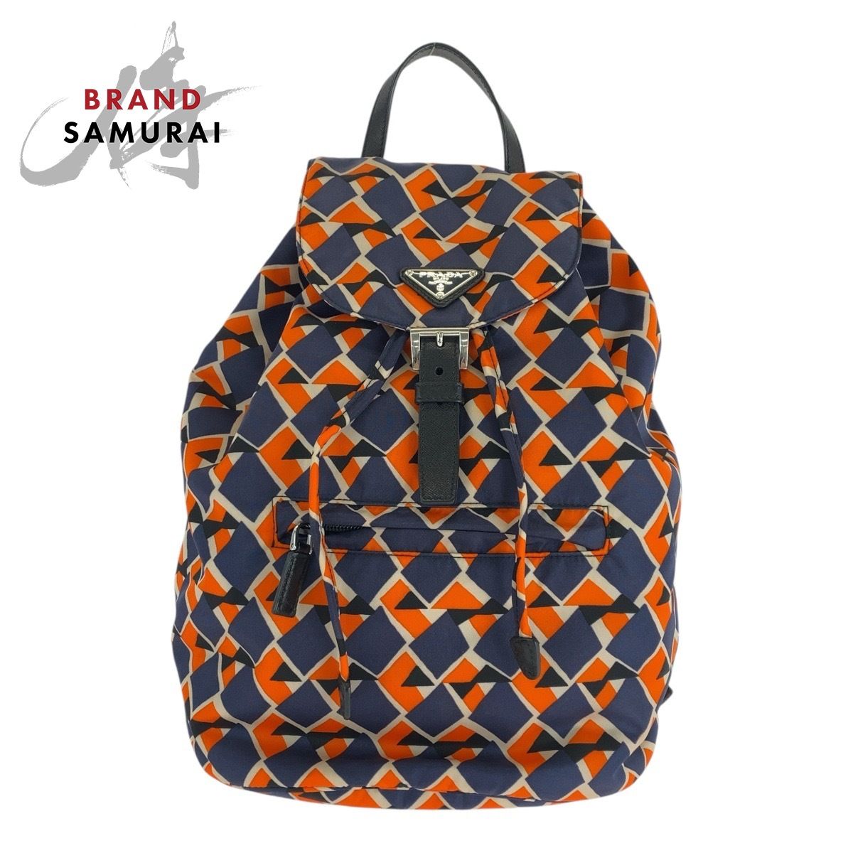 美品✨プラダ リュック バックパック 三角ロゴプレート 白タグあり プラダ ❤︎ リュック ナイロン 三角ロゴ 白タグ バックパック