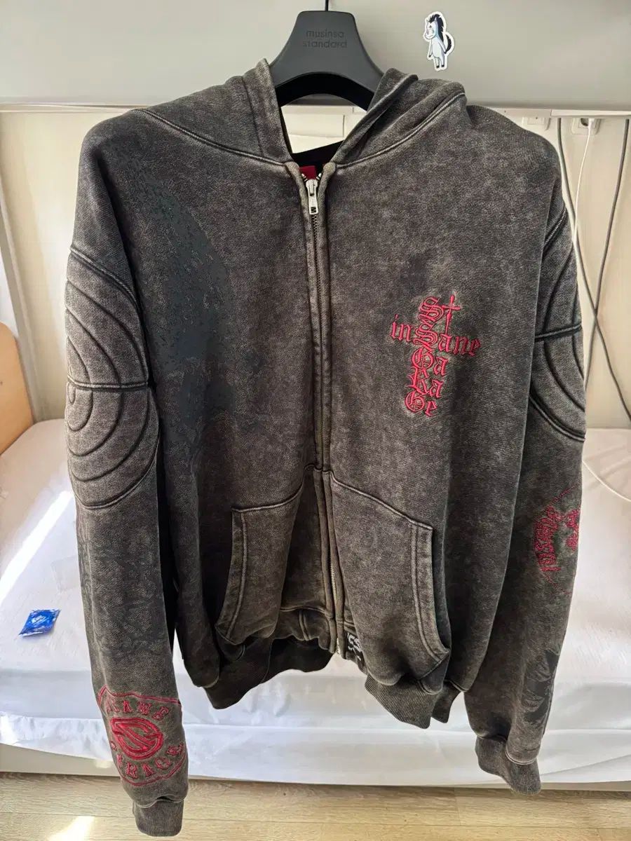 INSANE GARAGE フード付き ジップアップパーカー 3