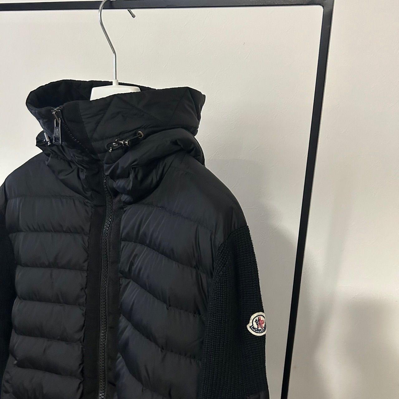 MONCLER ハイブリッドダウンニット 極美品】MONCLER ハイブリッドダウンニット ブラック L