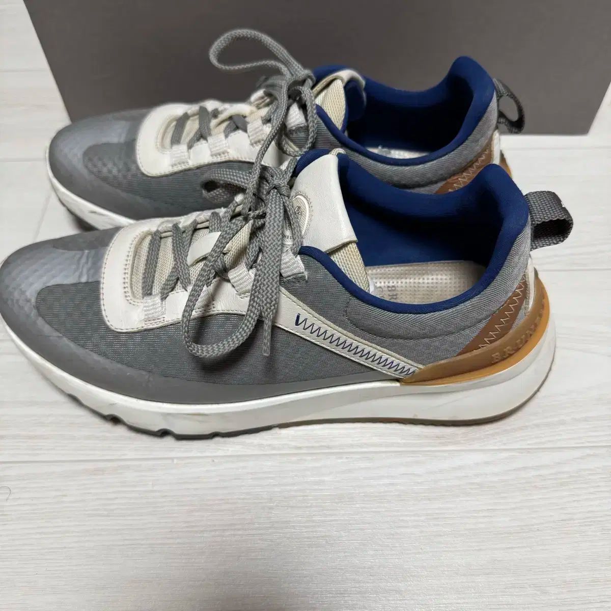 ブルネロクチネリ　スニーカー Brunello Cucinelli(ブルネロクチネリ) スニーカーズ ランニング