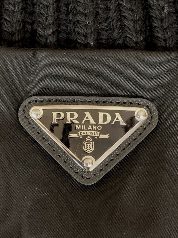 PRADA プラダ UMD446 S202 1WT0 RE-NYLON 三角プレートナイロン PRADA プラダ UMD446 S202 1WT0 RE-NYLON 三角プレートナイロン