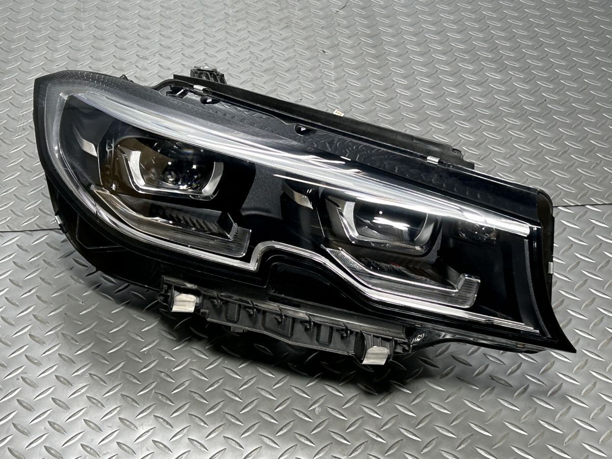 送料無料【中古】BMW 3シリーズ G20/G21 前期 純正LEDヘッドライト右 ヘッドランプ ヘッドレンズ A8 5AIDB48-01RL (23120160)@