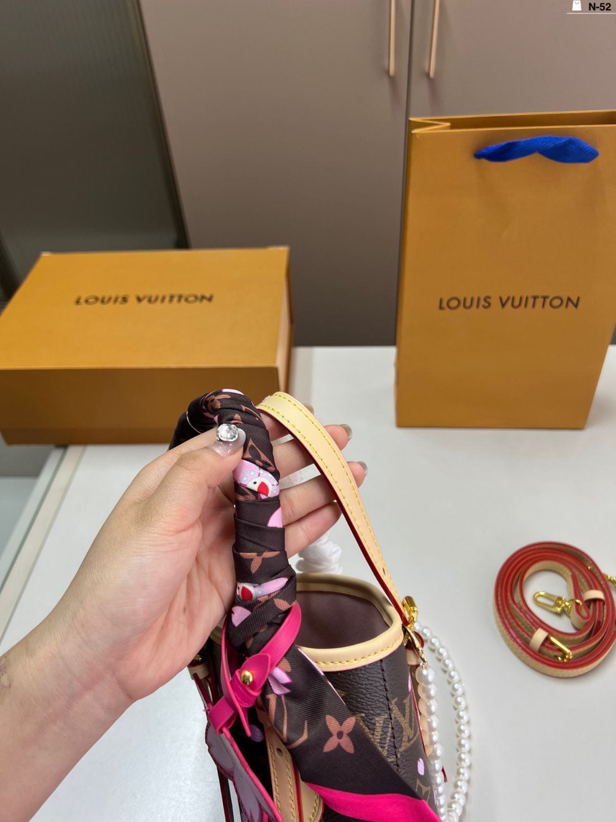 LOUIS VUITTON × 村上隆 サクラ バケットバッグ ? 13×17cm [本日
