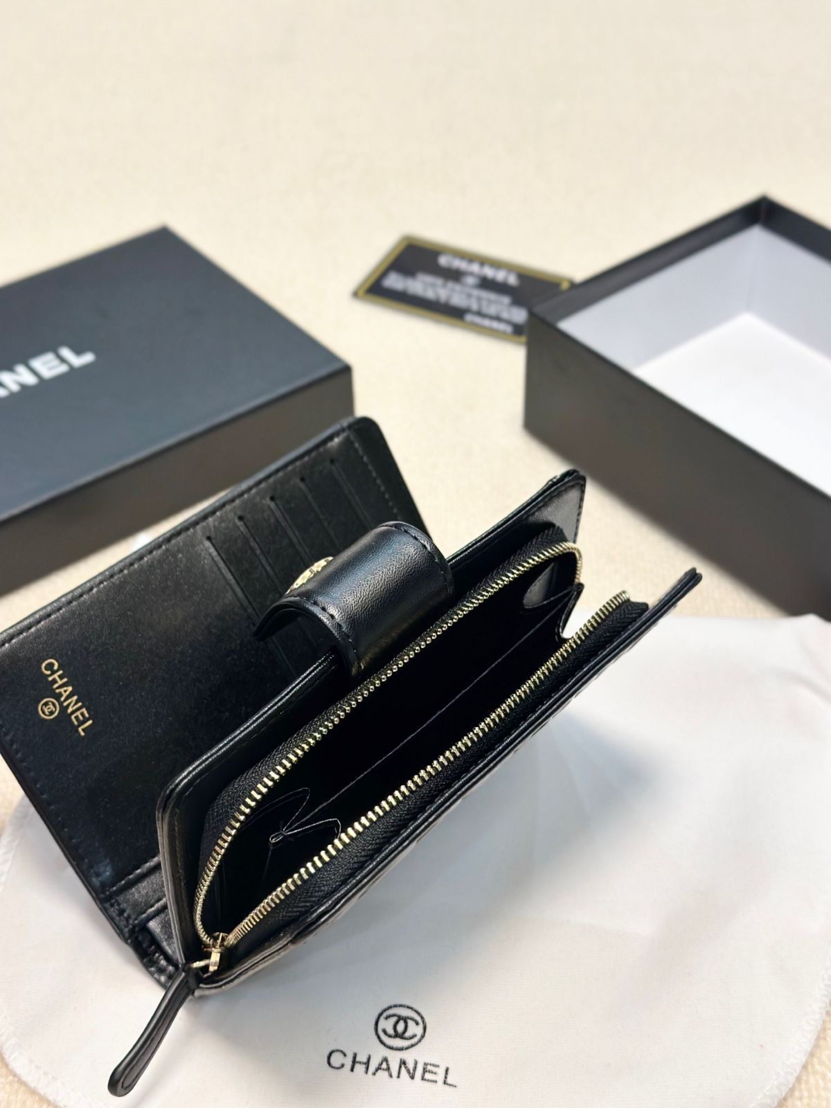 CHANEL カメリアロゴ レザー 二つ折りウォレット ブラック 楽天市場】シャネル カメリア 二つ折り財布の通販