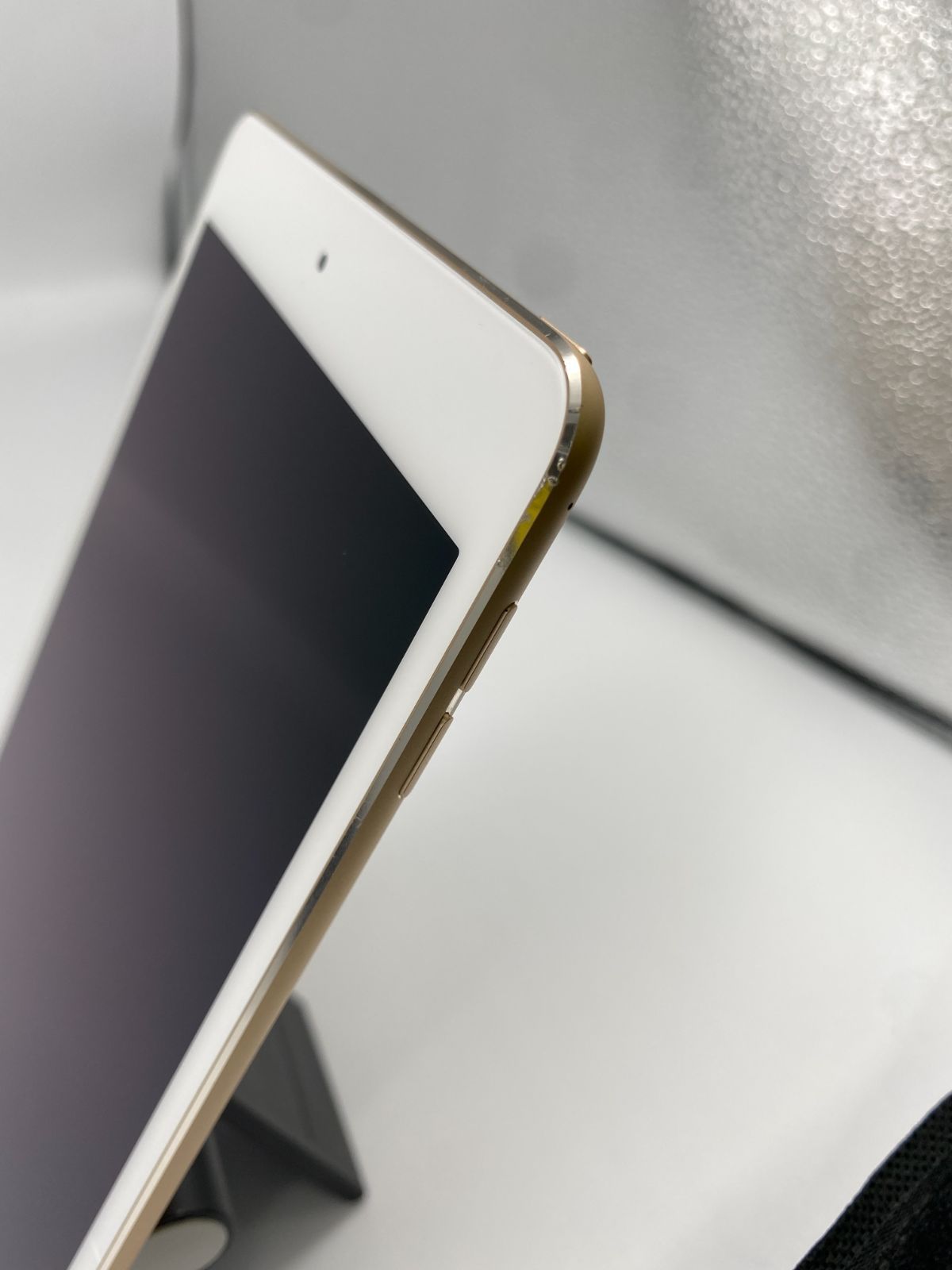 ジャンク品】iPadmini4 Wi-Fiモデル 64GB ゴールド - メルカリ