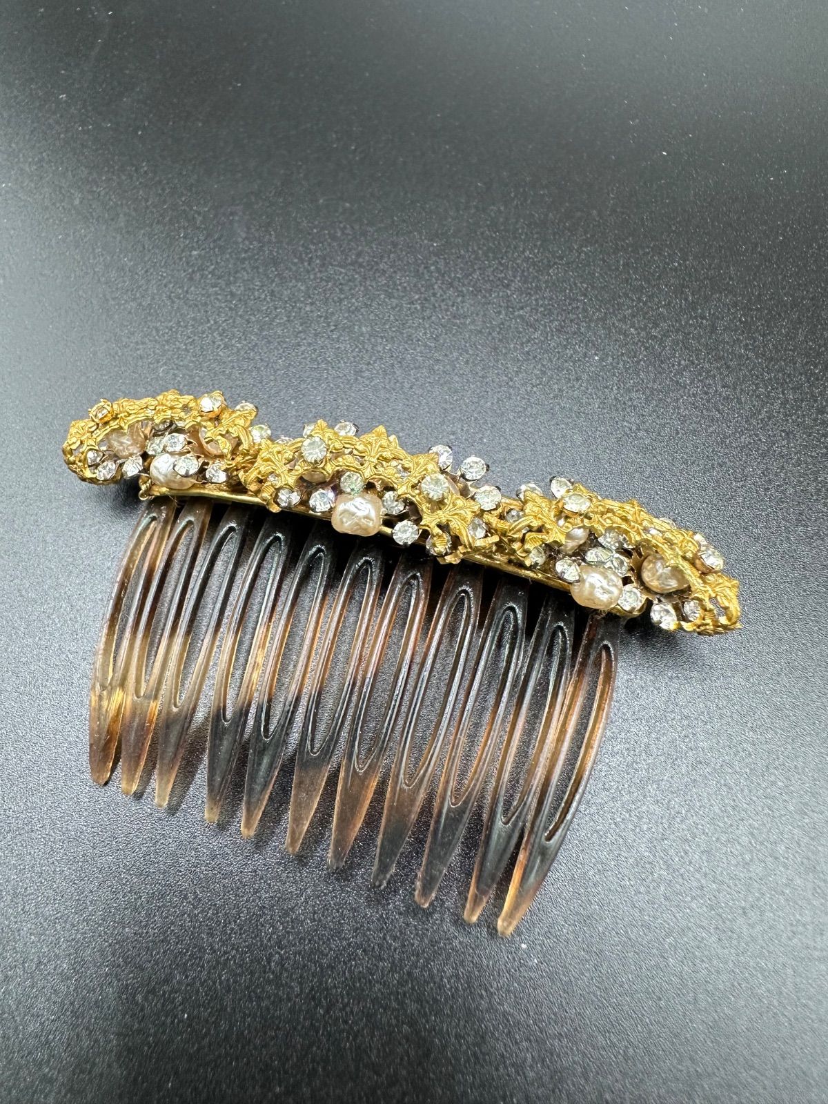 4002 Miriam Haskell Hair comb - メルカリ