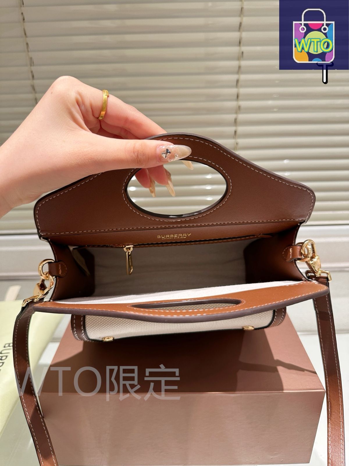 今日特価】Burberry バーバリー メールバッグシリーズ 復古風で