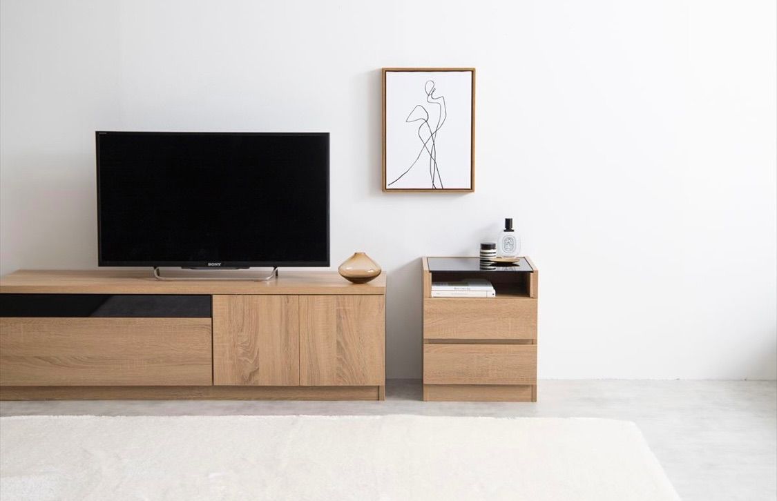 豊富な収納力を兼ね揃えた Connie ガラス天板センターテーブル【幅85cm】 