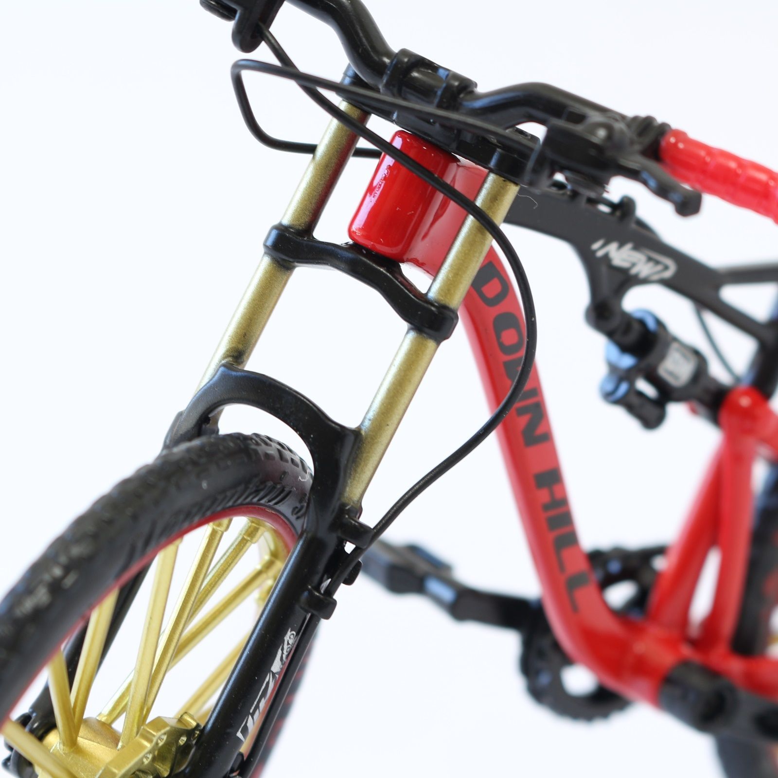 自転車 おもちゃ MTB マウンテンバイク 模型 ダイキャスト 1/10 自転車ミニチュア - メルカリ