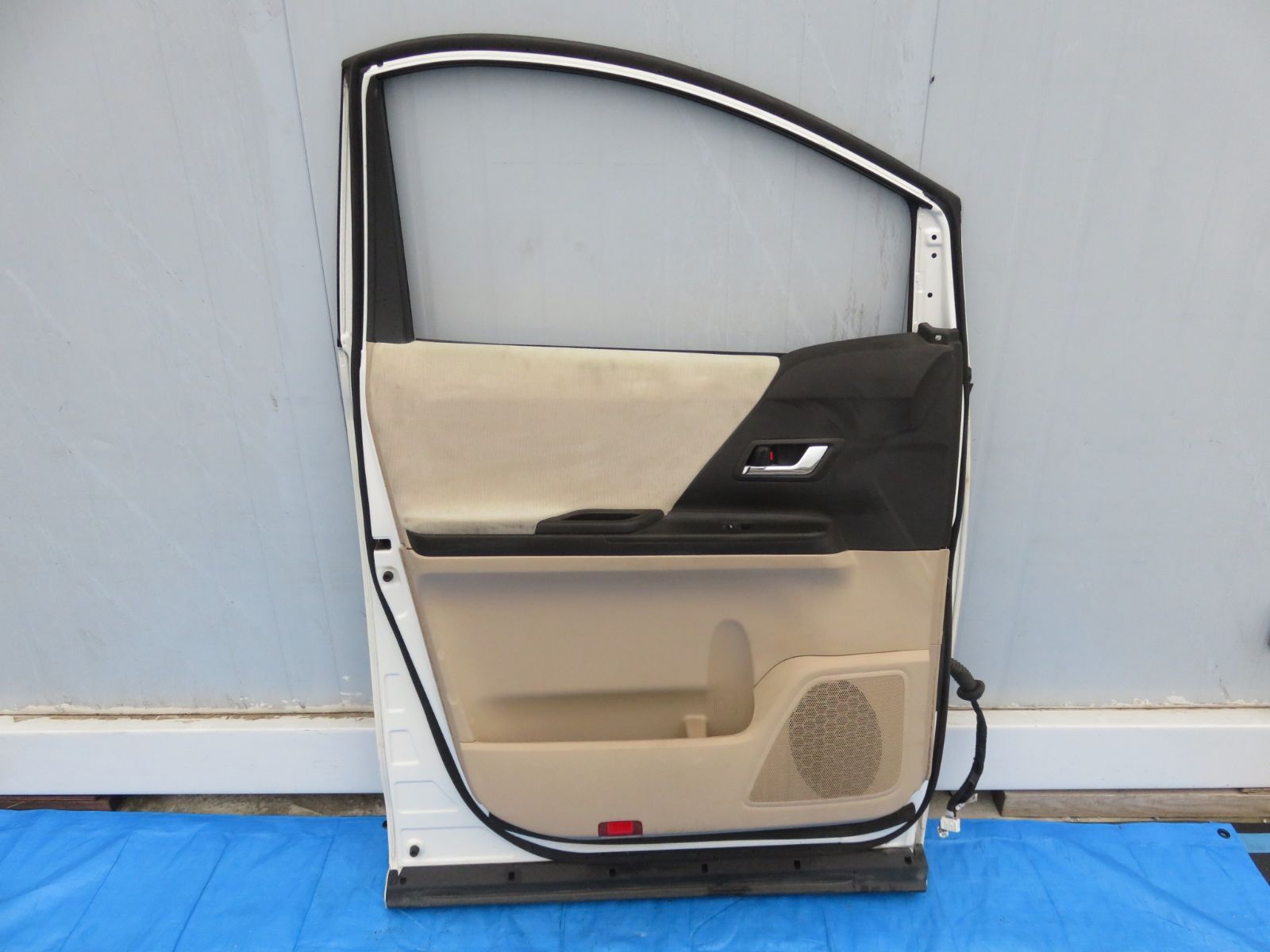 100％品質保証！ SFC2831 アルファード ヴェルファイア ANH20W ANH25W GGH20W GGH25W 純正 左フロントドア 助手席 左前ドア PWスイッチ 内張り付