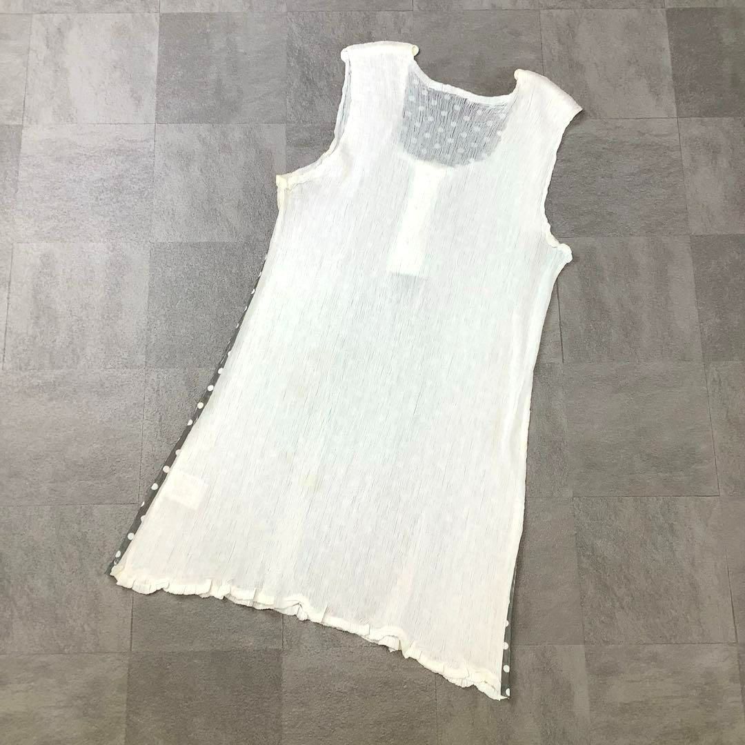 me ISSAY MIYAKE ドット柄 プリーツ タンクトップ グレー