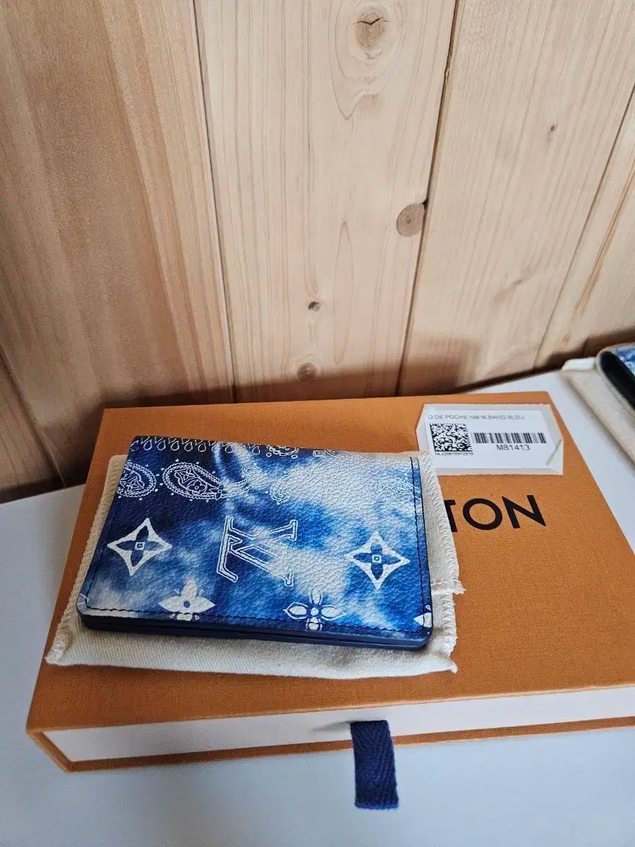 OS Louis Vuitton ルイヴィトン バンダナ オーガナイザー