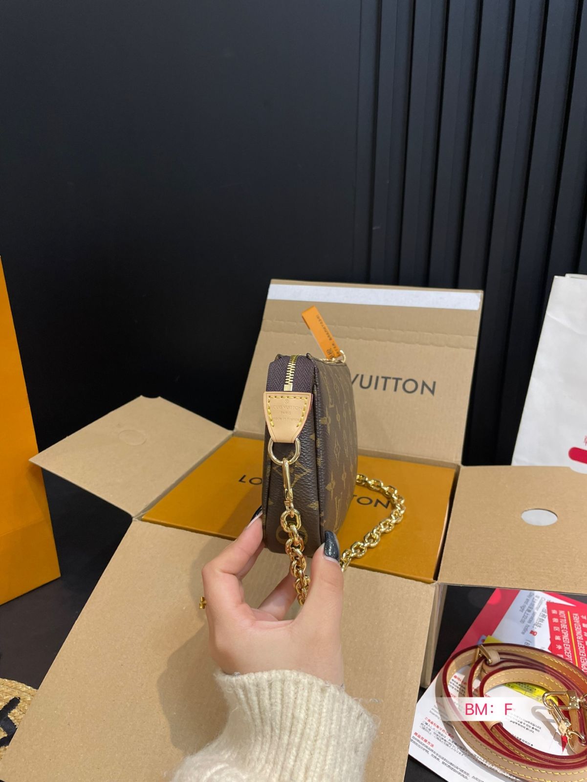 💰1360折りたたみ式ギフトボックス LV ivy麻雀バッグ 限定砂丘色