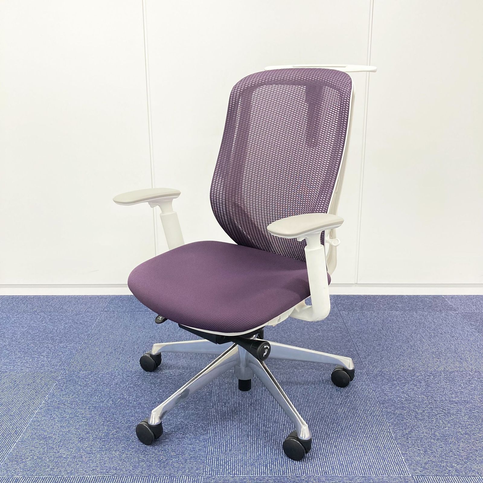 オカムラ シルフィー アジャストアーム レストアーム 肘置き（ボルト付